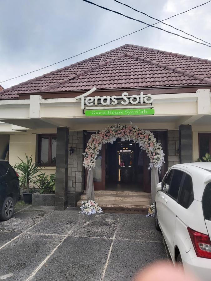 Guest House Teras Solo Syariah Buitenkant foto